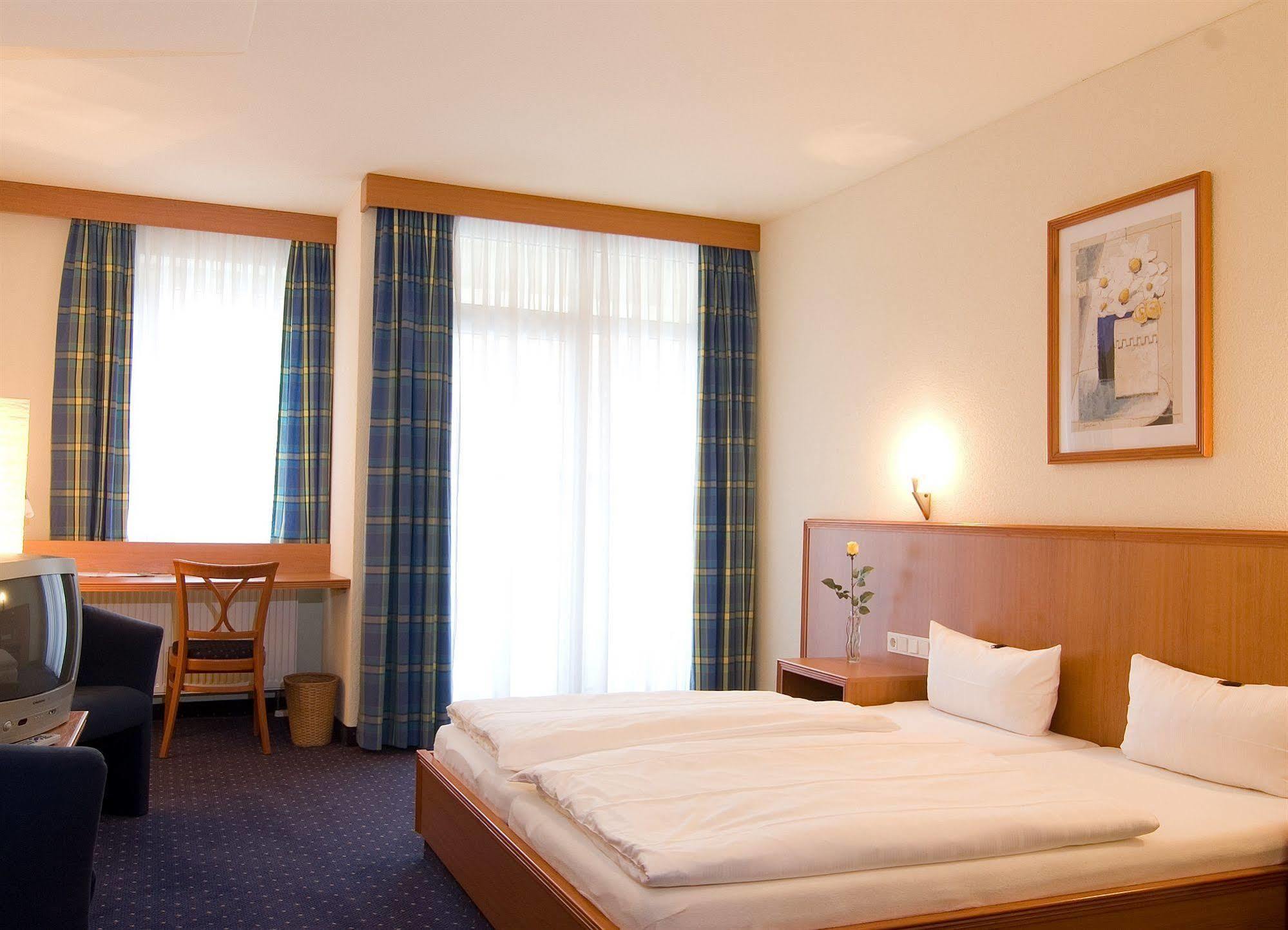 Hotel Kempf Dirmstein Экстерьер фото