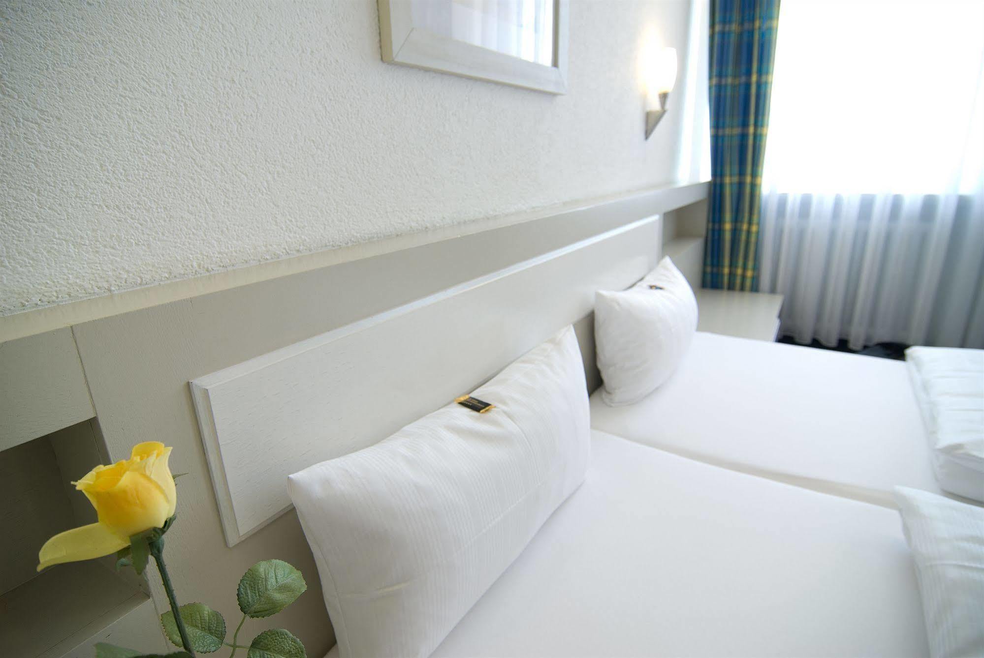 Hotel Kempf Dirmstein Экстерьер фото
